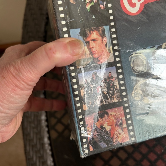 Vintage Revell Grease 2 '57 Chevy Model Kit 1/25 Scale #7346 - Picture 10 of 11